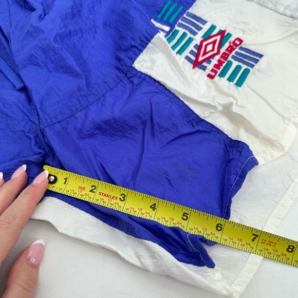 Vintage 90s UMBRO Soccer Shorts Medium Nylon ColorBlock Blue Spellout - Picture 5 of 6